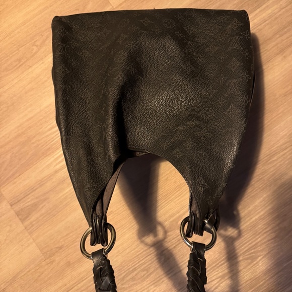 Louis Vuitton Monogram Carmel Mahina Hobo Bag - Picture 10 of 16